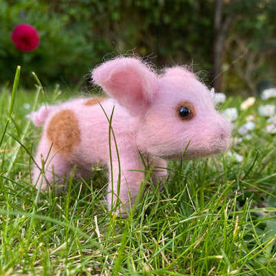 Mini Piglet Needle Felting Kit