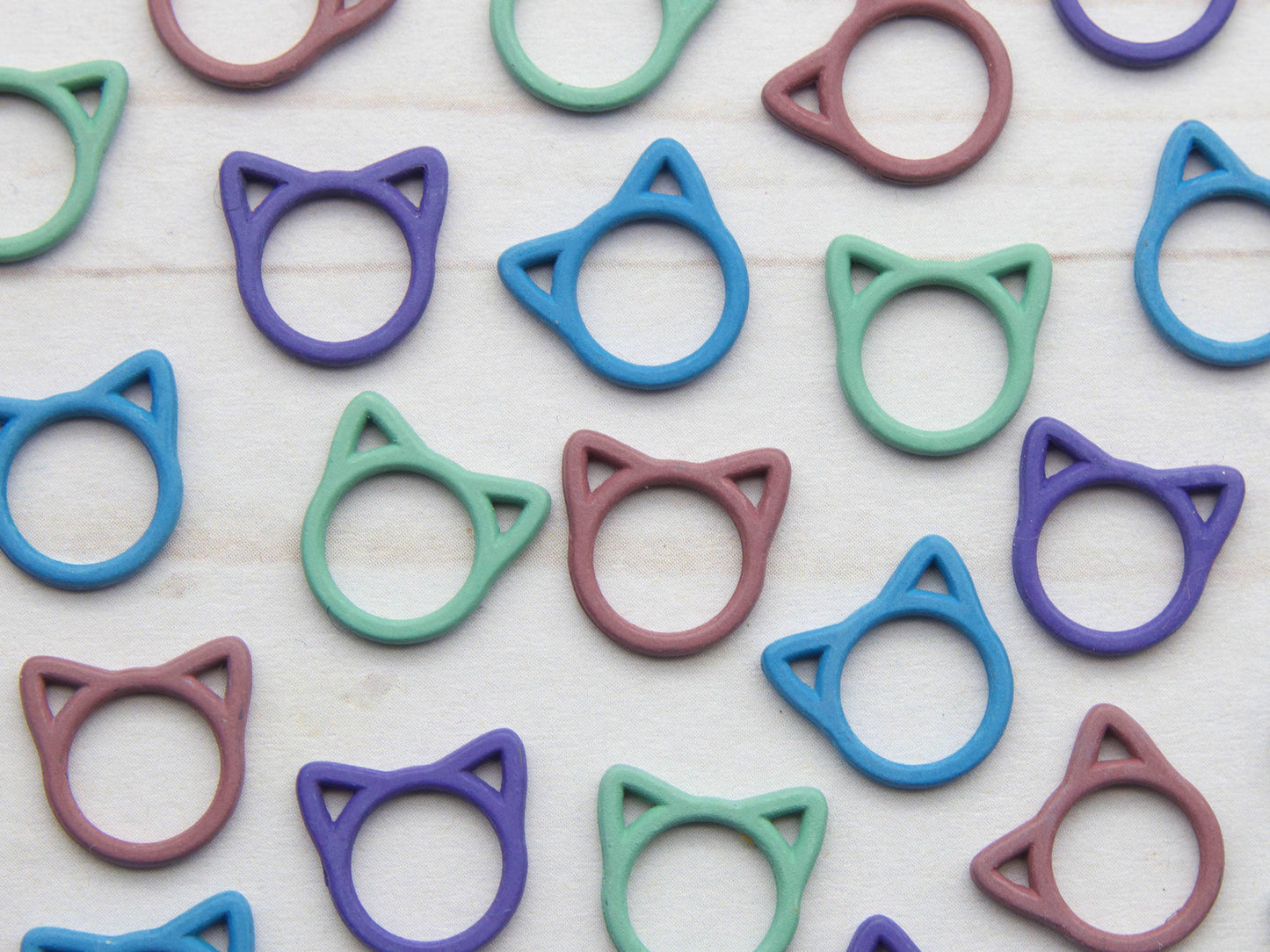 Colorful Cat Closed Ring | Stitch Markers
