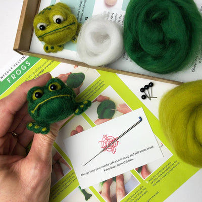 Needle Felting Kit - Frogs