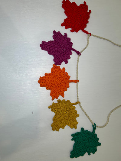 Harvest Leaf Garland or Wreath Pattern