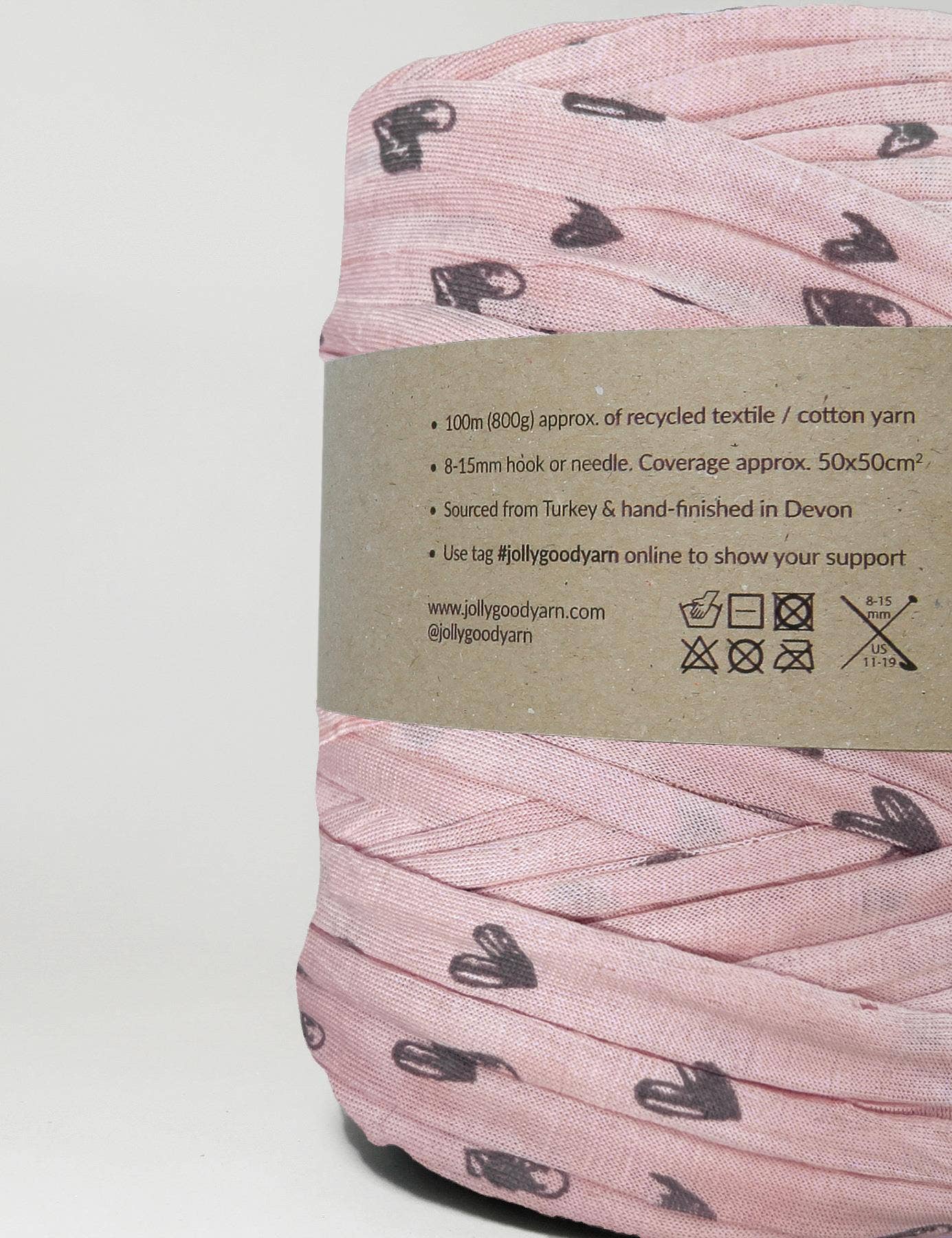 Pink heart patterned t-shirt yarn (100-120m)