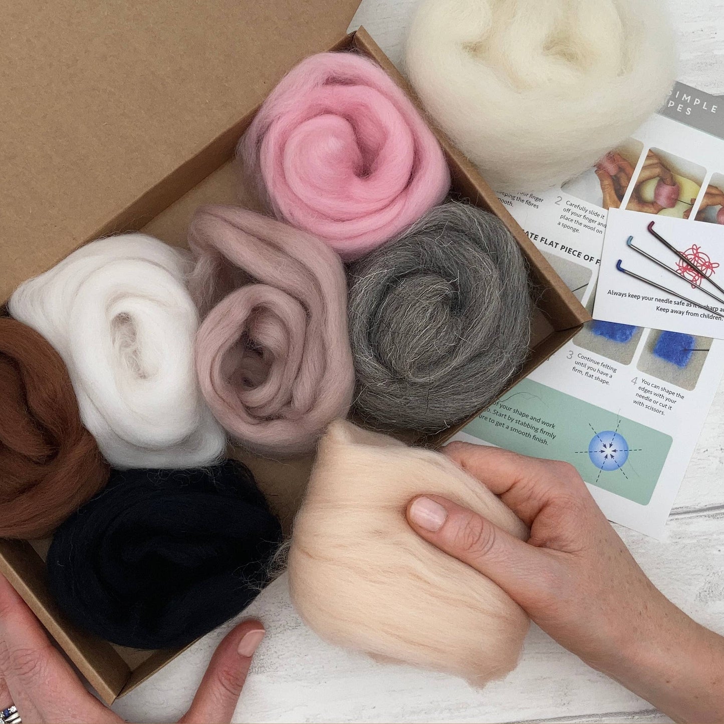 Needle felting starter kit - Natural. 70g 100% wool roving.