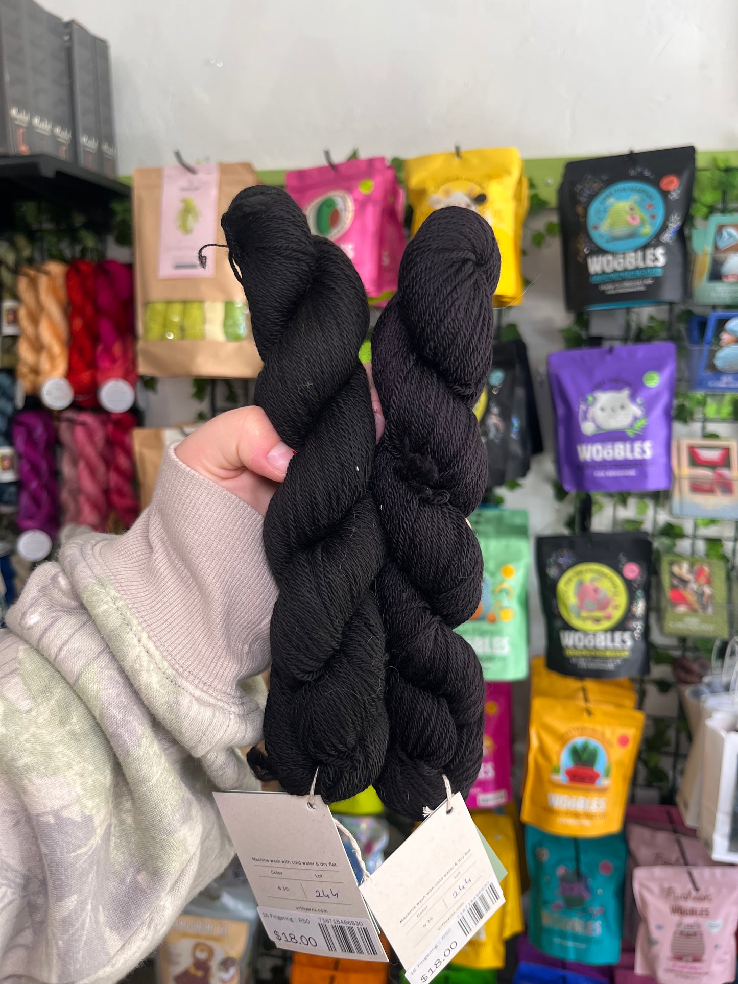 Urth Yarn 16 Fingering Superwash Merino