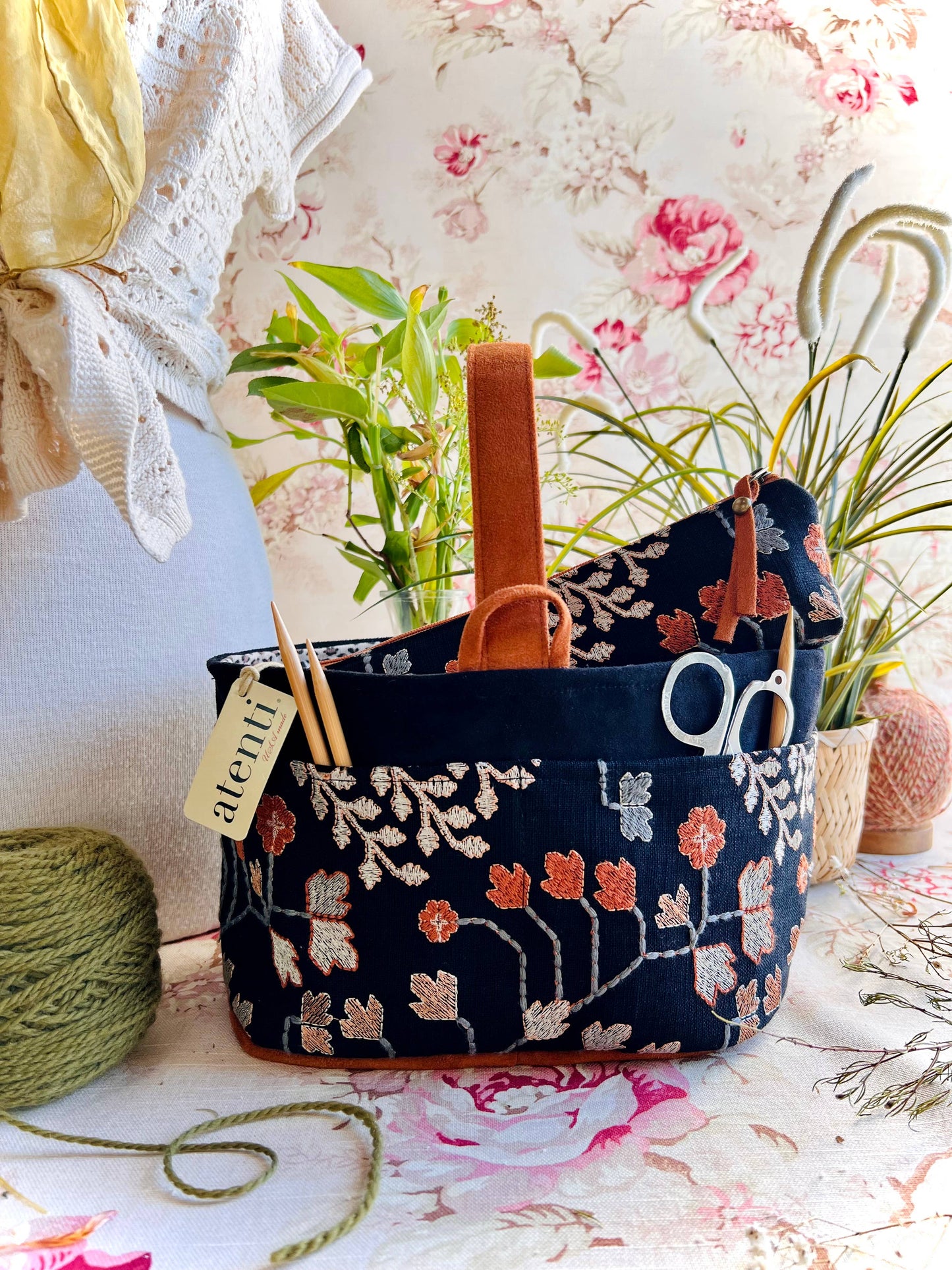 Twinkle Caddy: Knitting and Crochet Organizer