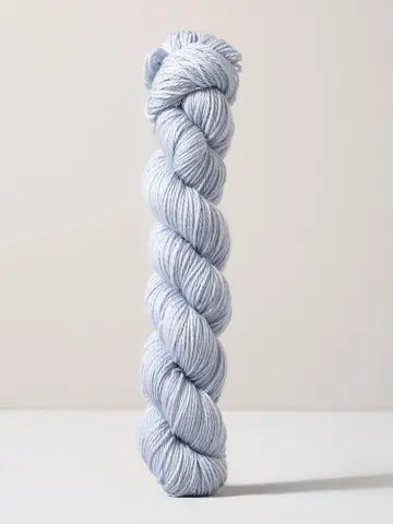 Urth Yarn 16 Fingering - 100% Superwash Merino