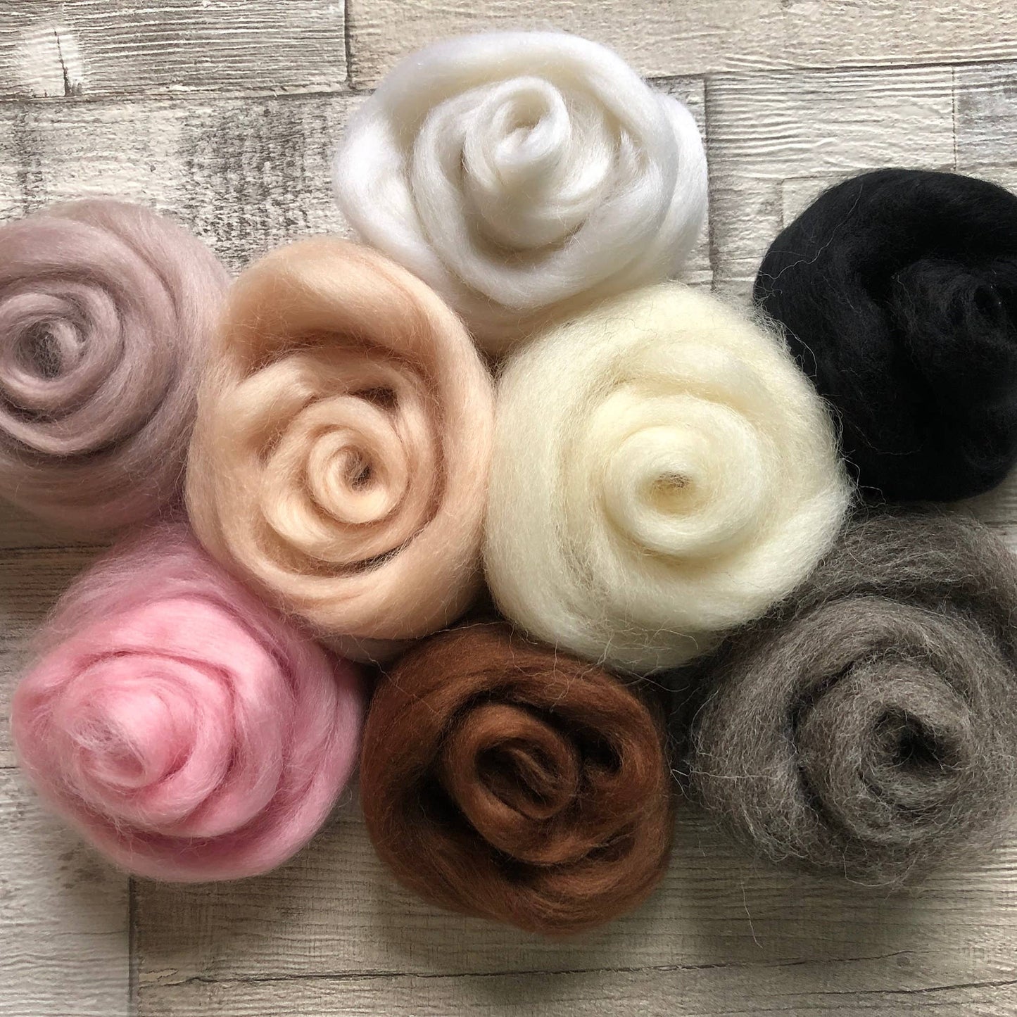 Needle felting starter kit - Natural. 70g 100% wool roving.