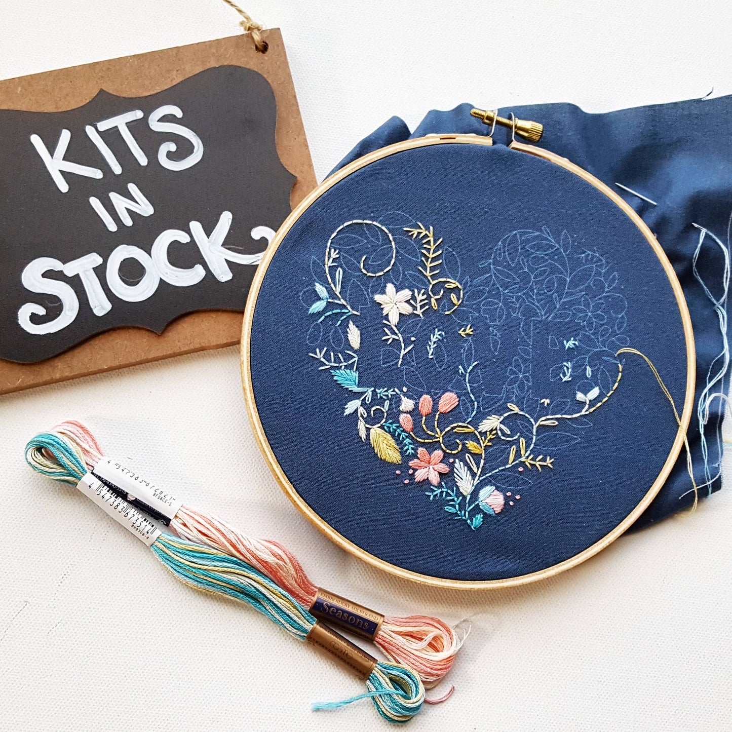 "Love" hand embroidery kit