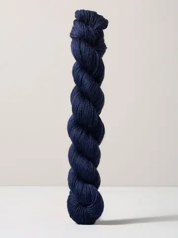 Urth Yarn 16 Fingering - 100% Superwash Merino