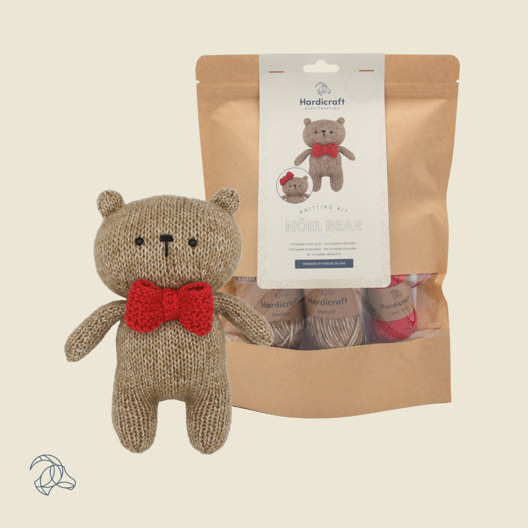 Noël Bear Knitting Kit