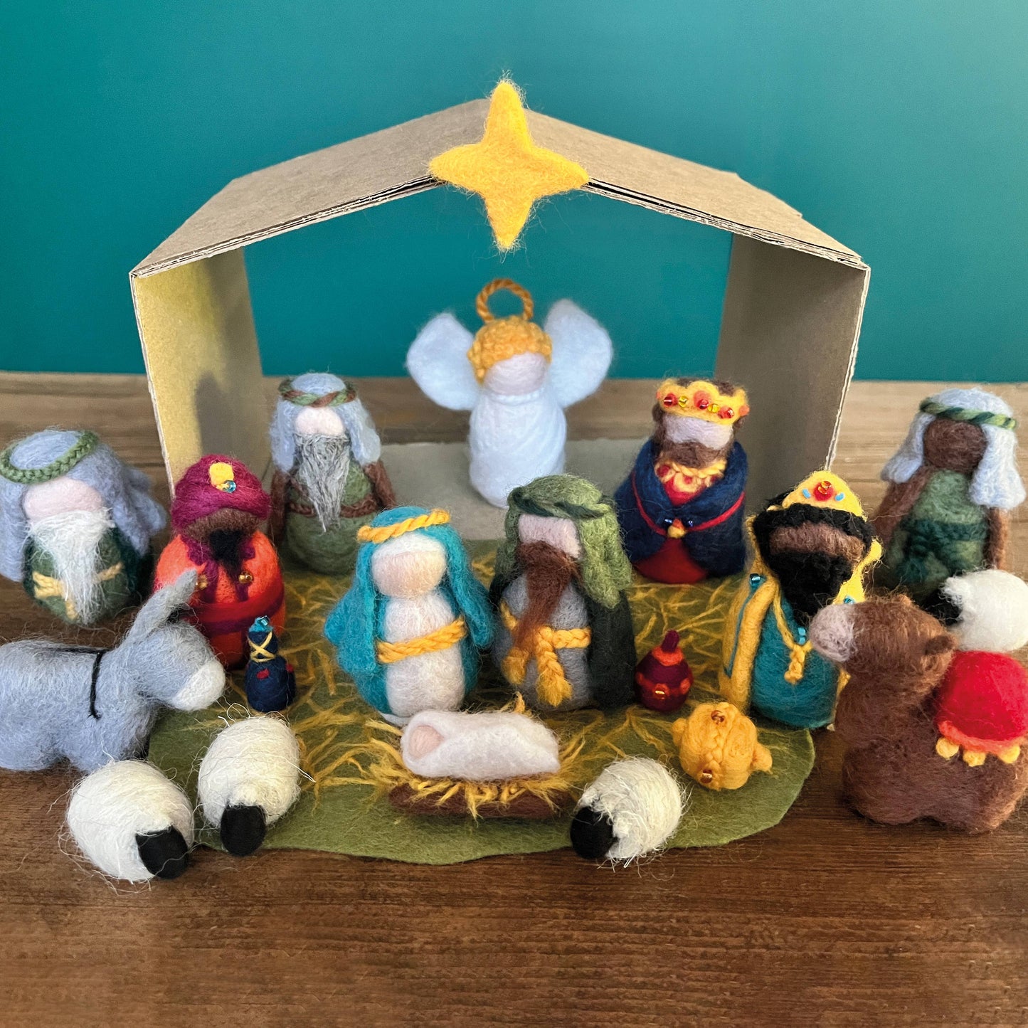 Needle Felting Bumper Kit - NATIVITY. A Premium Starter Set.