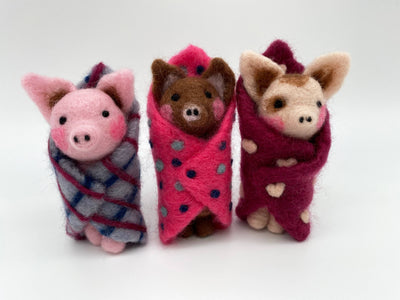 Needle Felting Kit - Pigs In Blankets