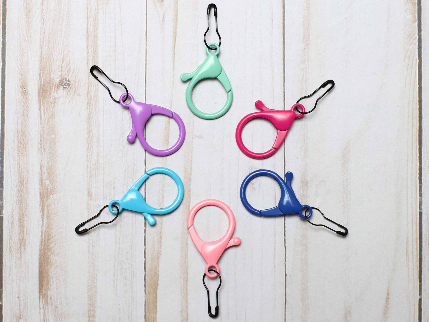 Lobster Claws | Knitting Notions Stitch Markers Holder
