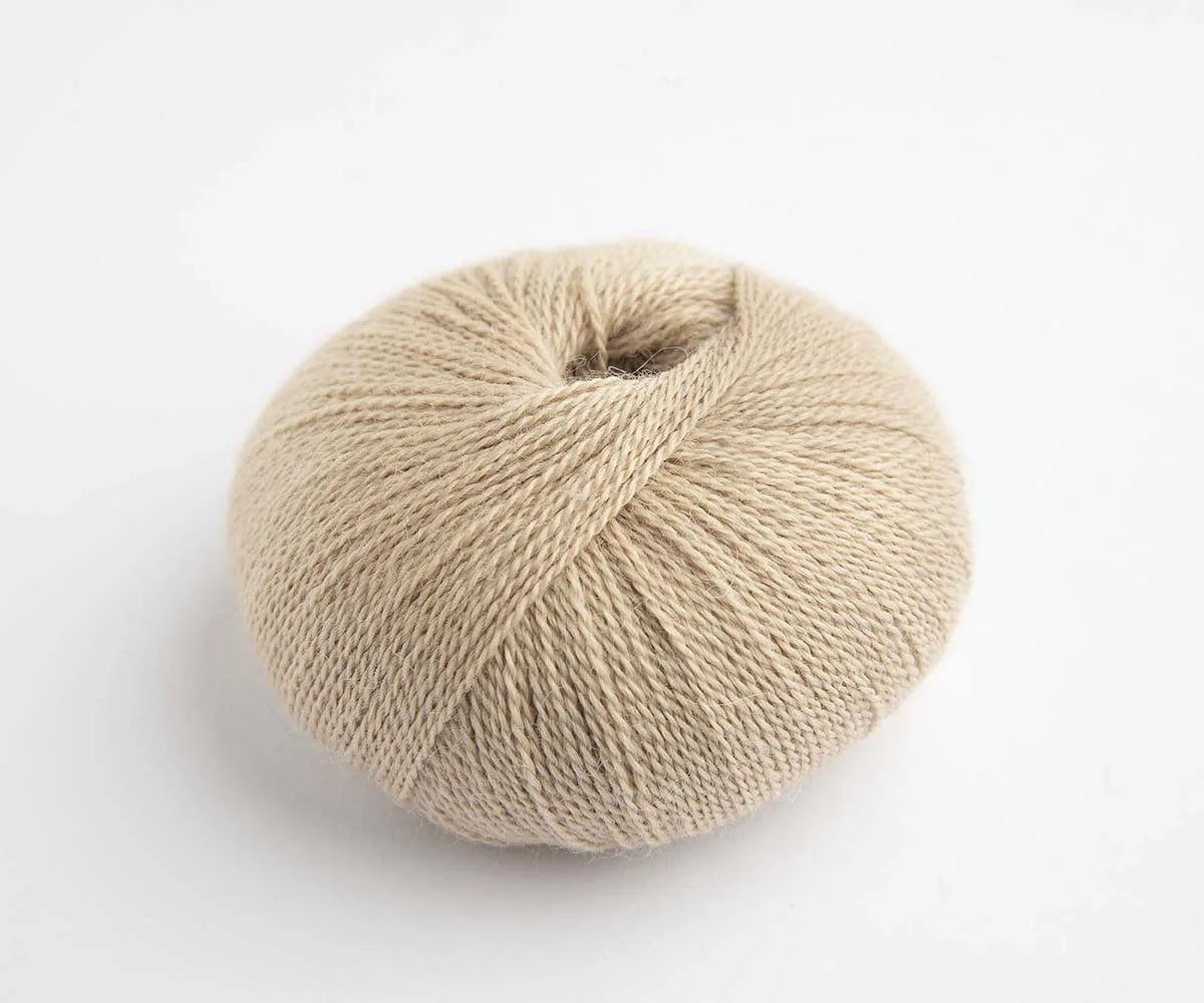 Yarnalia "Joy" ✴︎ 100% Baby Alpaca Lace Weight
