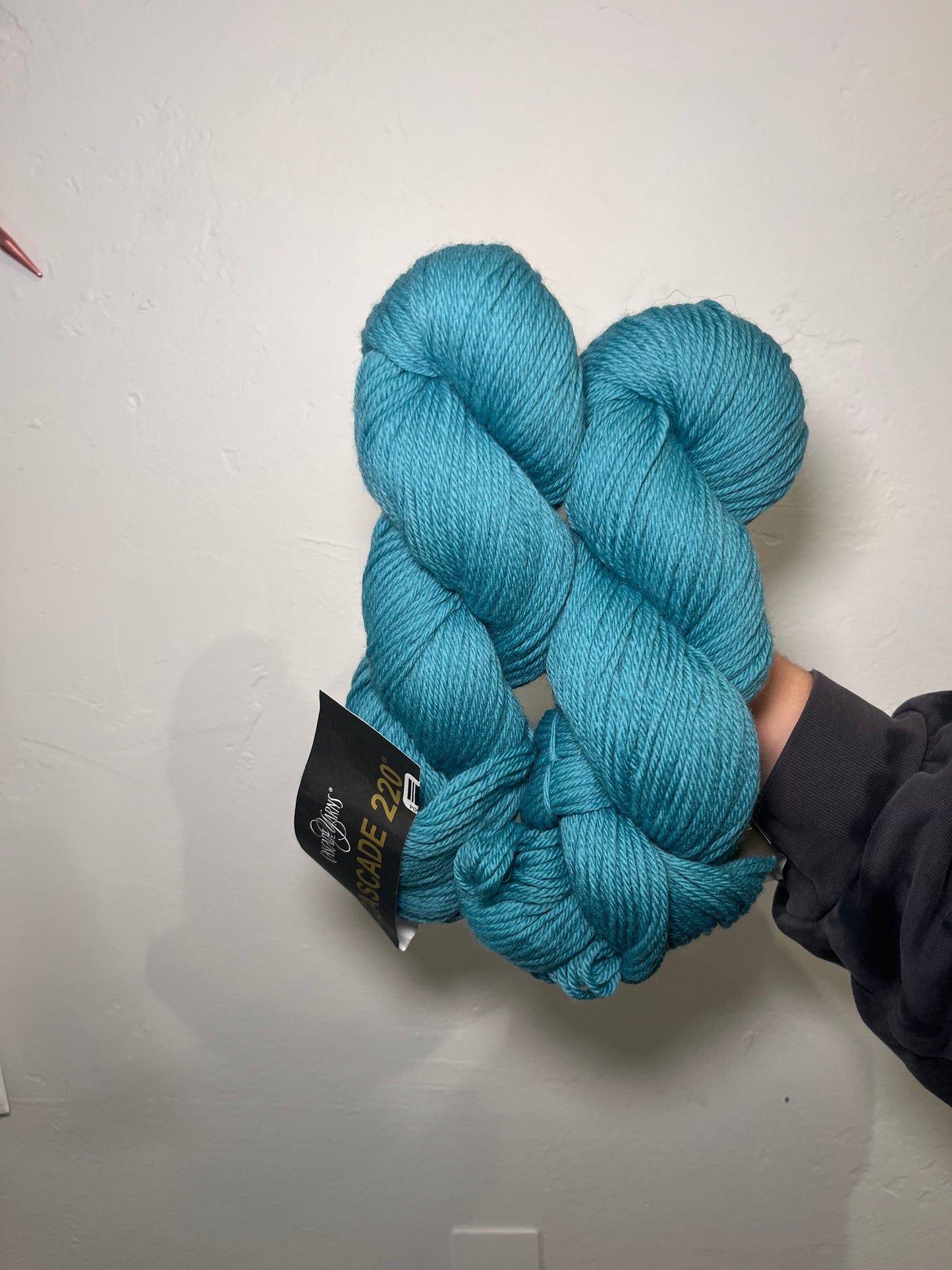 Cascade 220 - 100% Pervuian Highland Wool