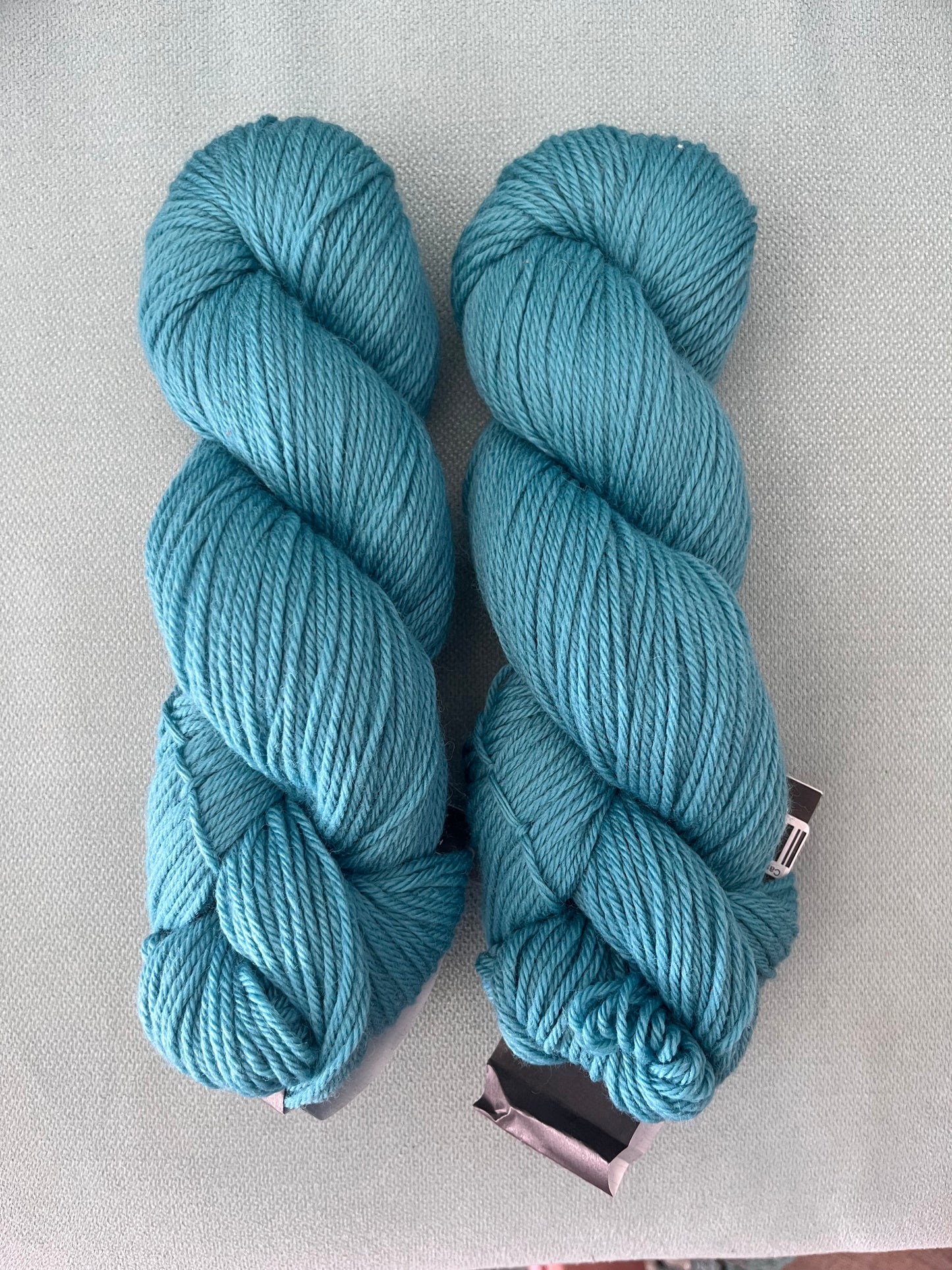 Cascade 220 - 100% Pervuian Highland Wool