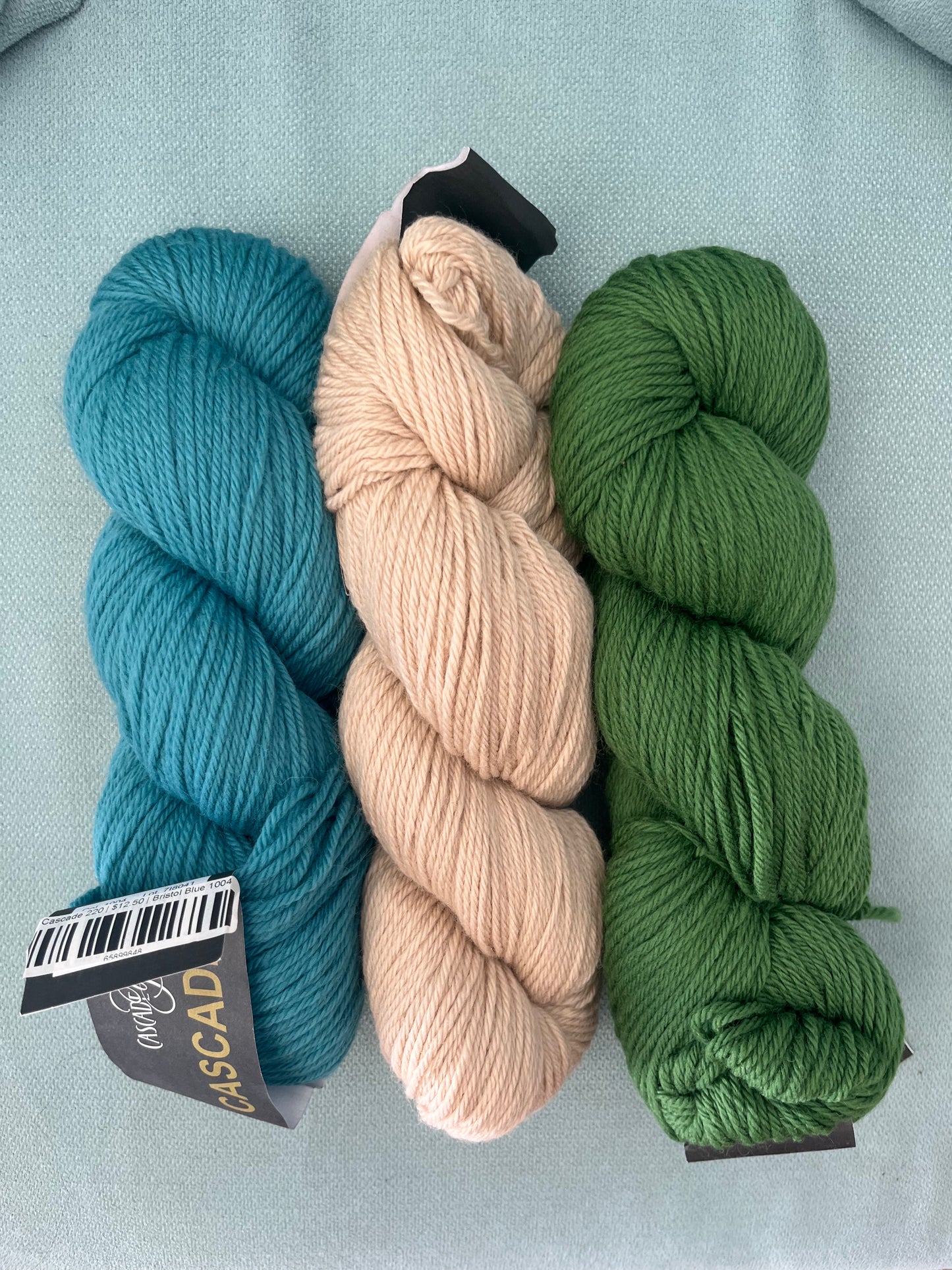 Cascade 220 - 100% Pervuian Highland Wool