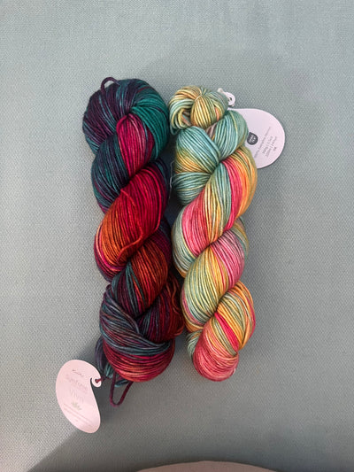 Symfonie Hand Dyed Yarns - Viva - Superwash Merino DK Variegated