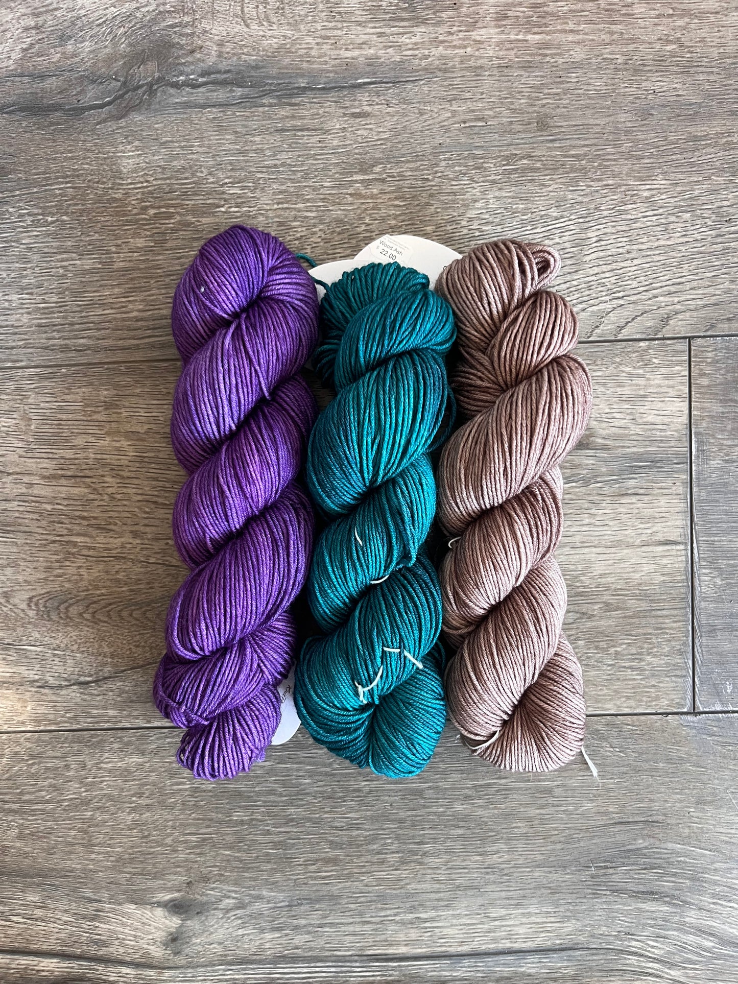 Symfonie Hand Dyed Yarns - Viva - Superwash Merino
