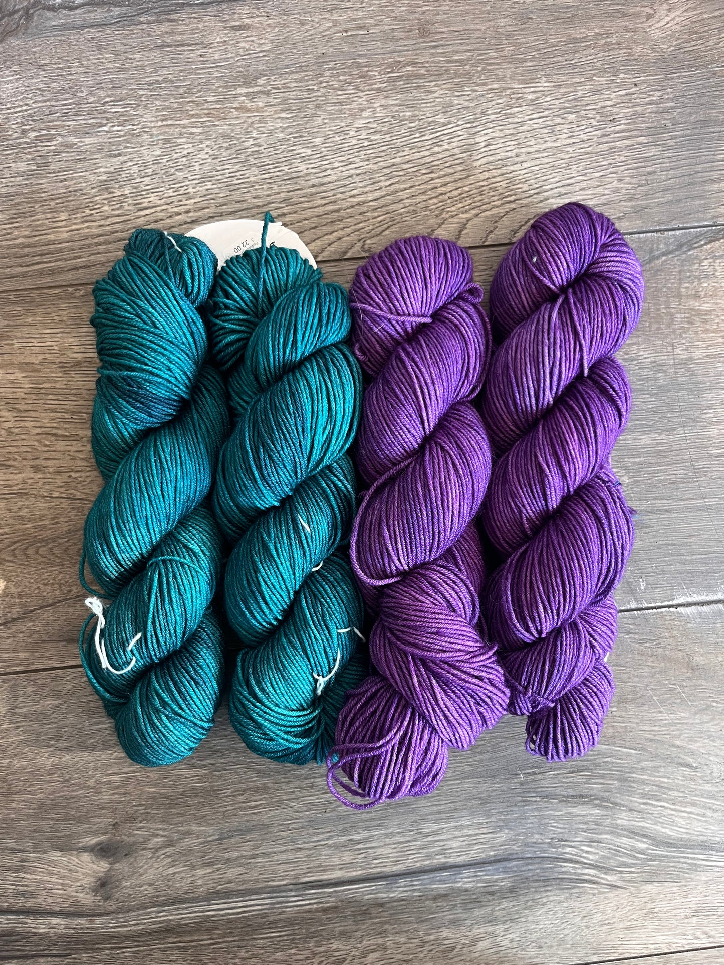 Symfonie Hand Dyed Yarns - Viva - Superwash Merino