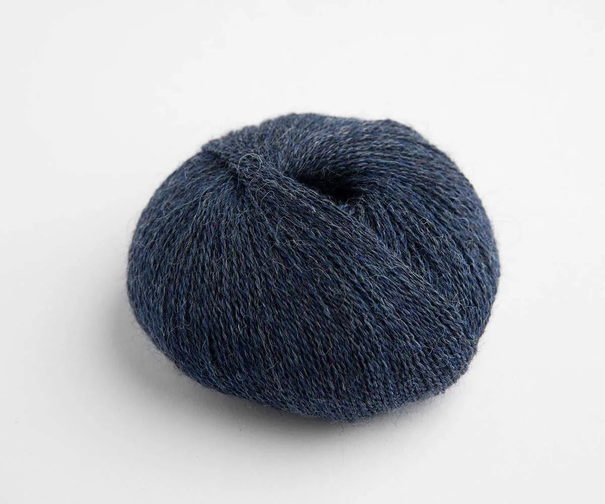 Yarnalia "Joy" ✴︎ 100% Baby Alpaca Lace Weight