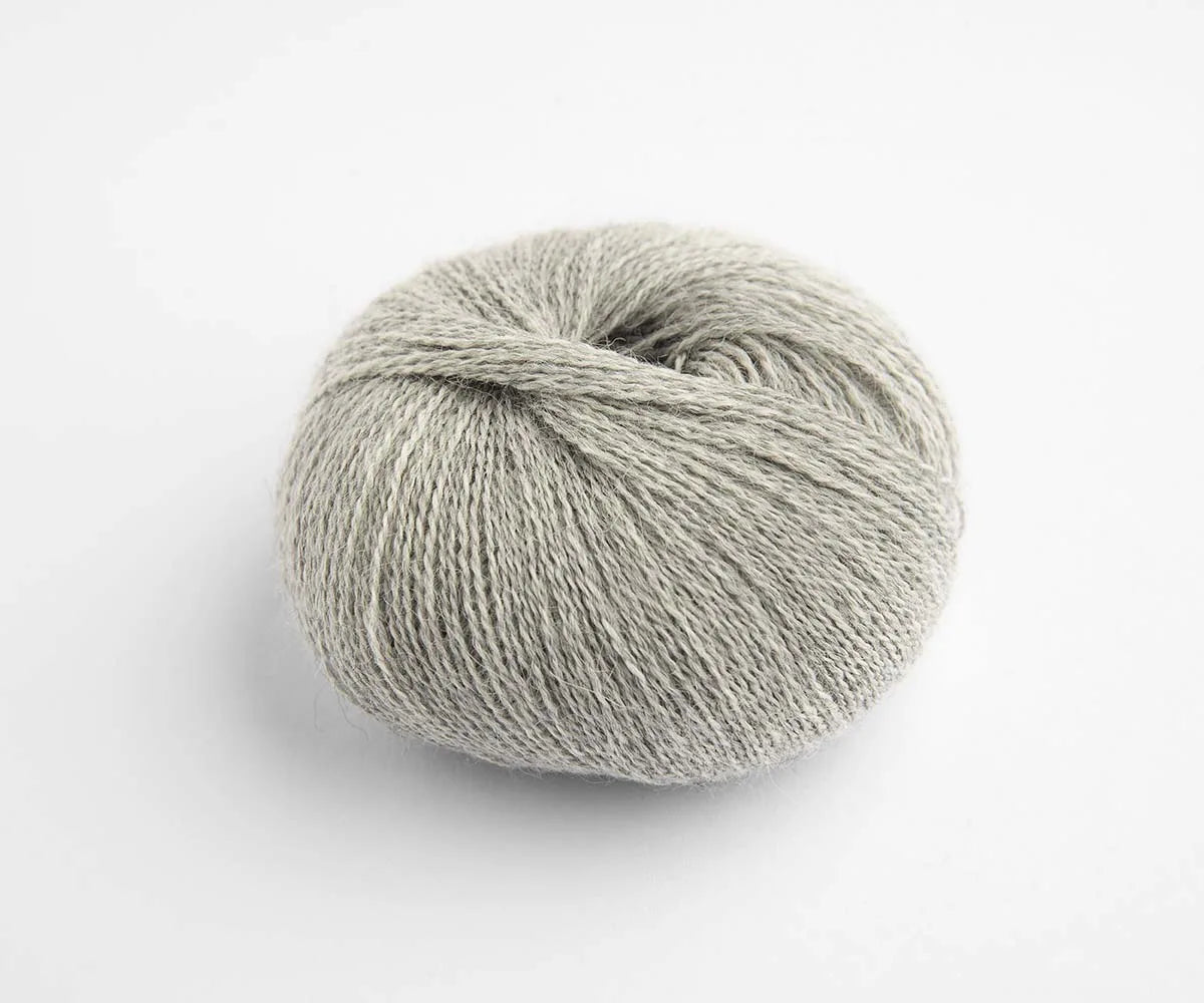 Yarnalia "Joy" ✴︎ 100% Baby Alpaca Lace Weight