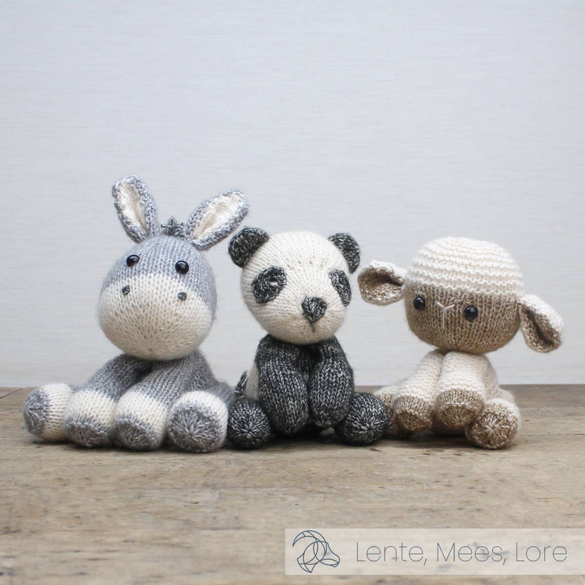 Mees Panda Knitting Kit