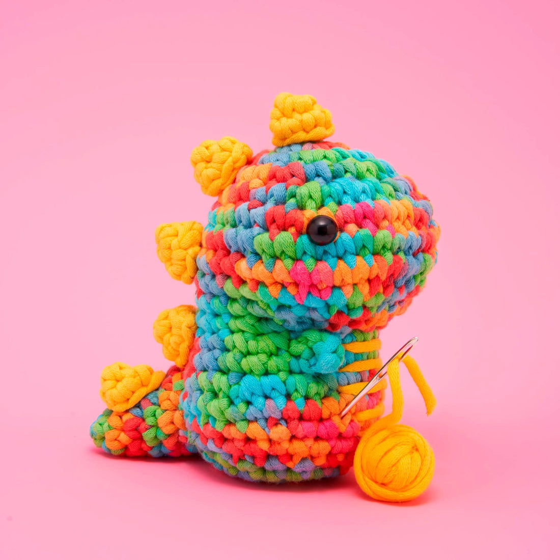 Woobles Fred the Rainbow Dinosaur Beginner Crochet Kit Weave & Wander