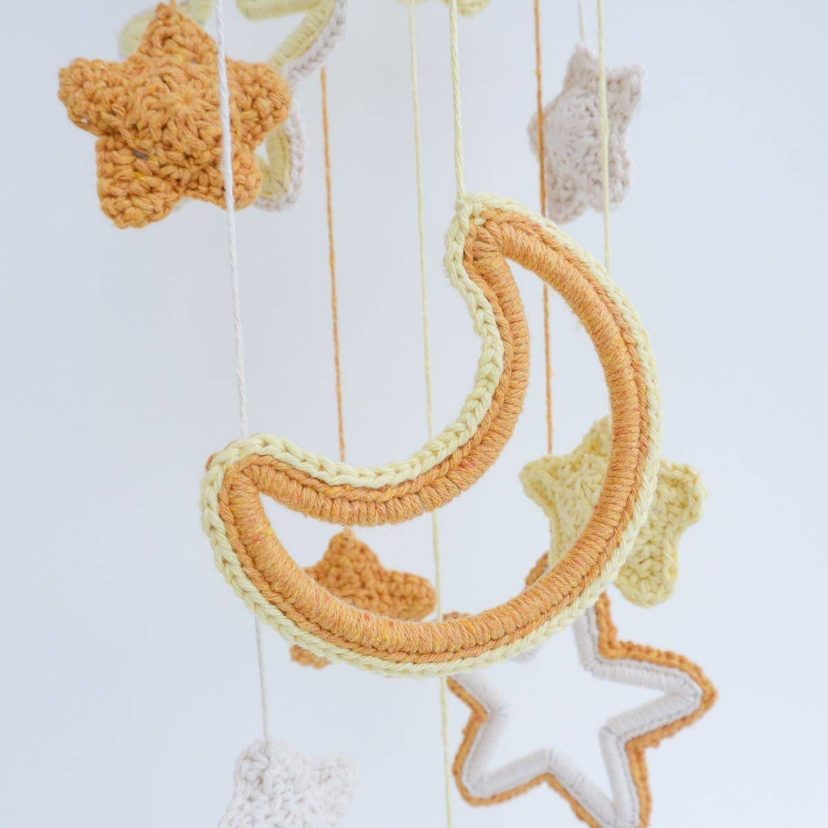 DIY Crochet Kit Mobile with Stars Kailua Almond