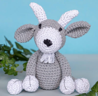 DIY Crochet Kit Goat Giorgio