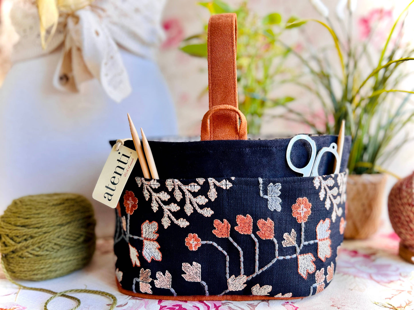 Twinkle Caddy: Knitting and Crochet Organizer